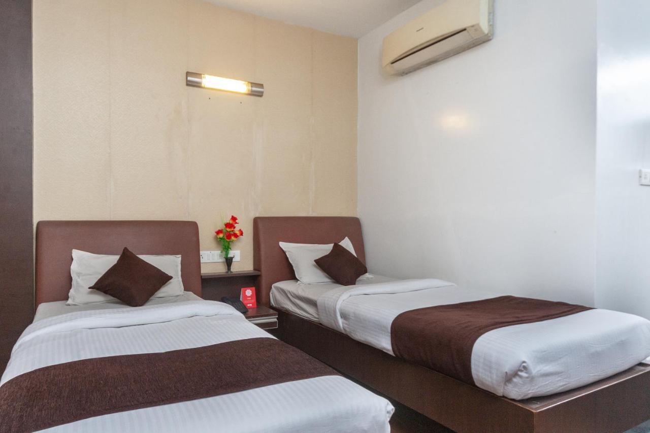 Oyo 19674 Apoorva'S Guest House Chennai Zewnętrze zdjęcie